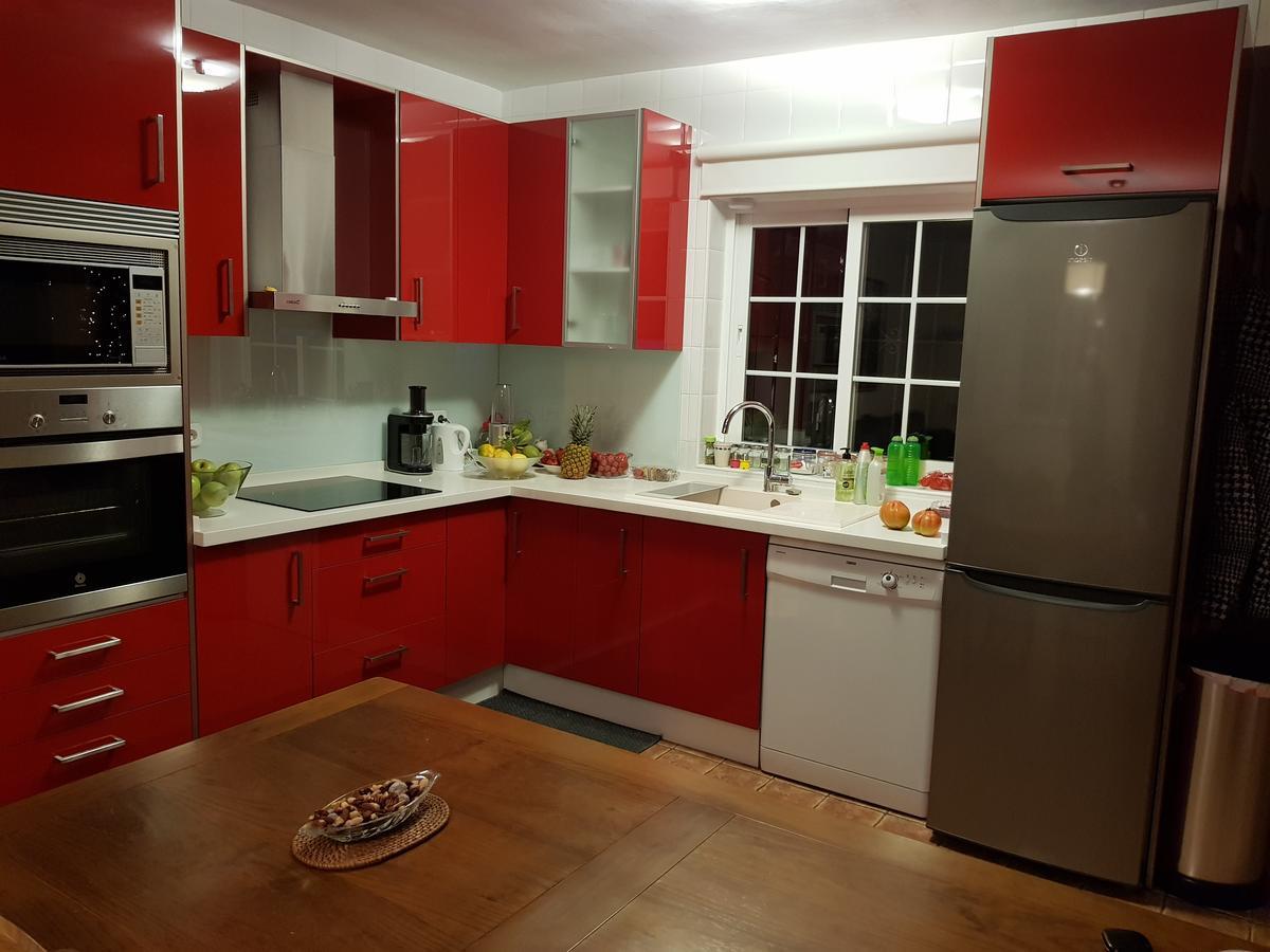 Villa - Zeezicht, Zwembad Нерха Екстериор снимка