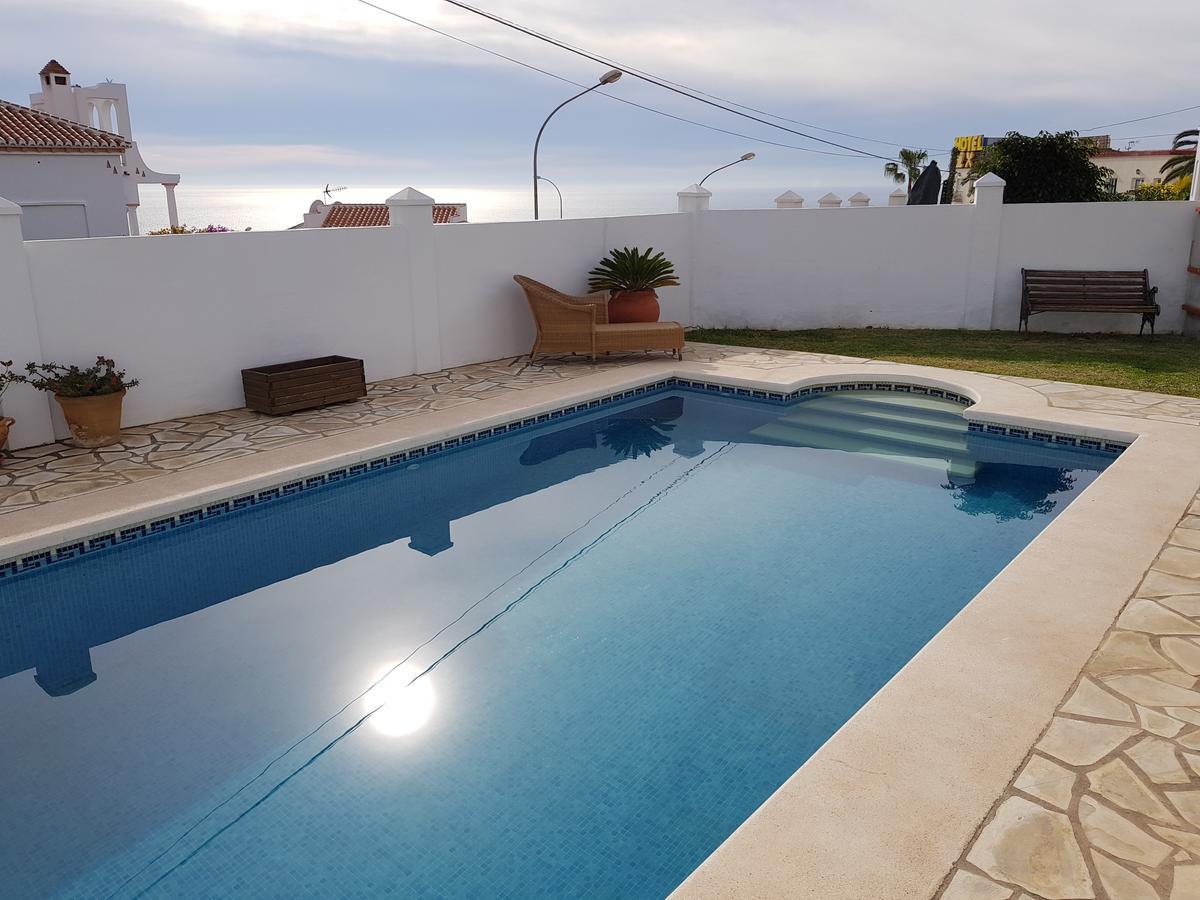 Villa - Zeezicht, Zwembad Нерха Екстериор снимка
